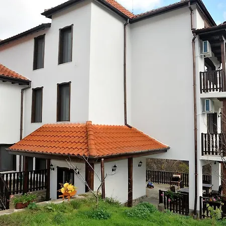 Gasthuis Family And Restaurant Plamena Oreshak (Lovech)